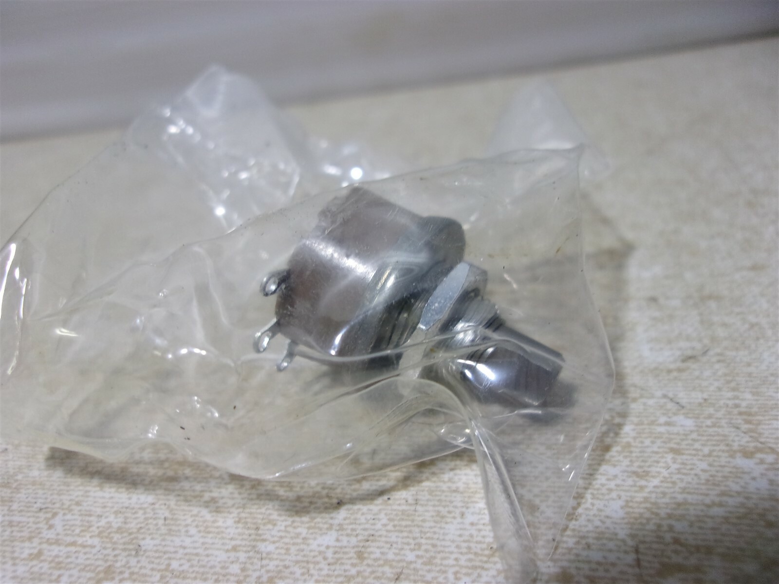 NEW Grayhill 5001-6 N. Gineer Switch *FREE SHIPPING*