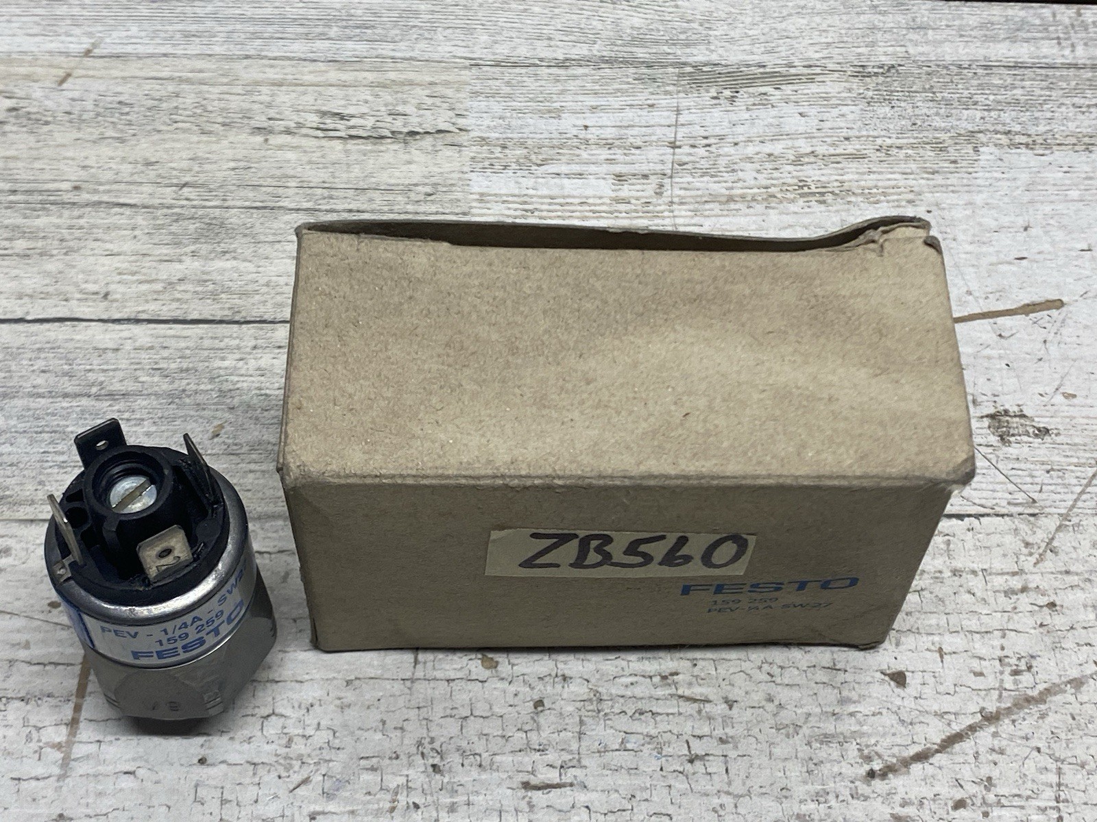 FESTO PEV-1/4-A-SW27 159259 250VAC 15-145PSI PRESSURE SWITCH New