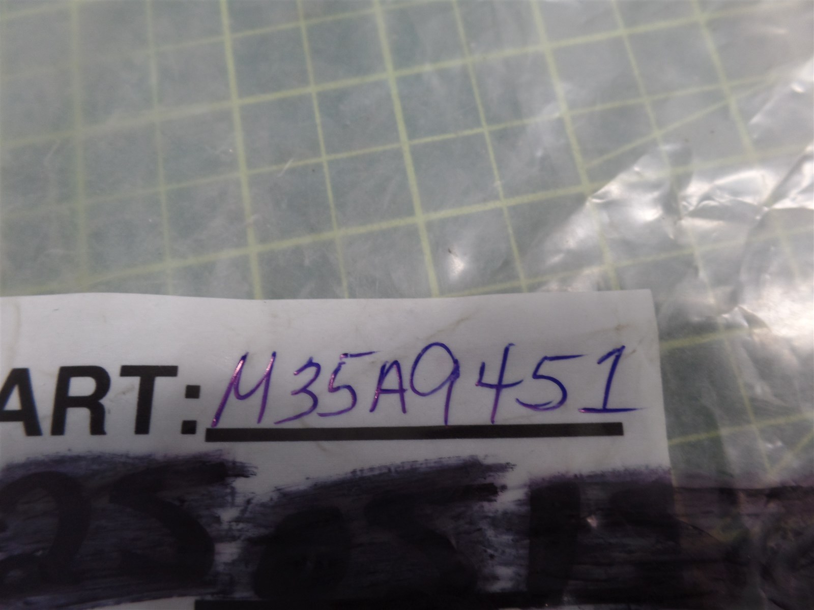 GENUINE WHITE LIFT TRUCK PARTS M35A9451 PINION GEAR ASSEMBLY 35A9451, NIB, N.O.S