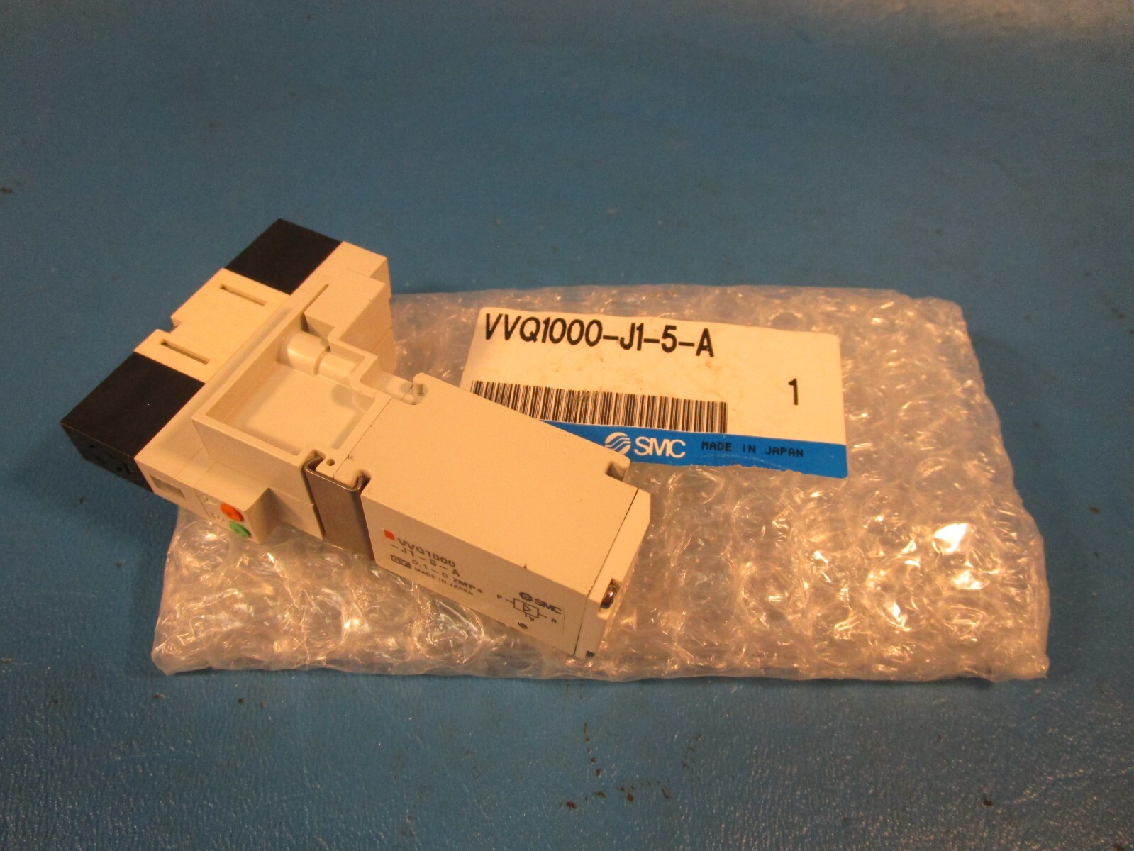 SMC VQ1211N-5LO Solenoid Valve, Double Solenoid, non plug-in (dc)