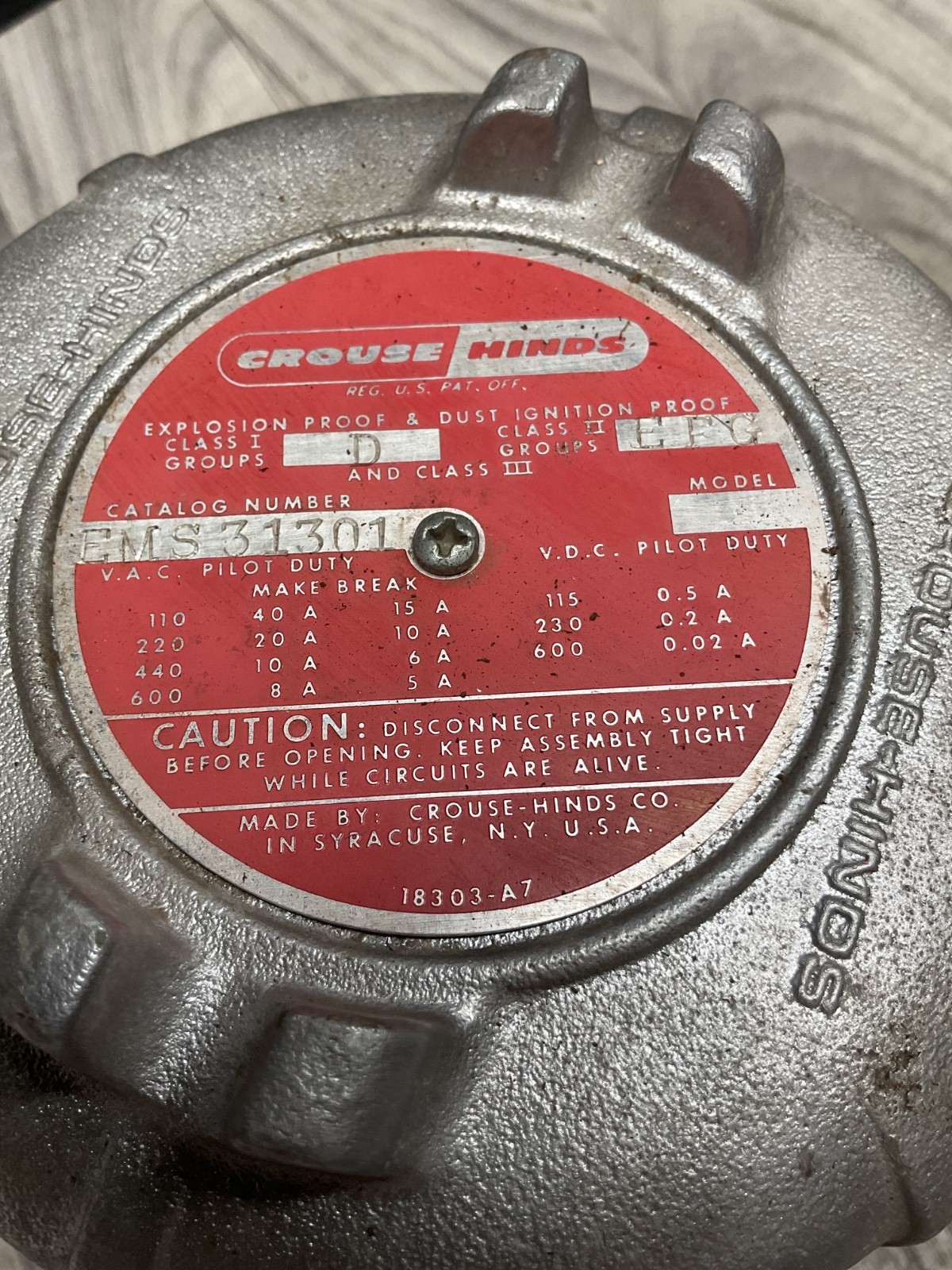 Crouse-Hinds EMS31301 Explosion Proof #4011D112PR5SI