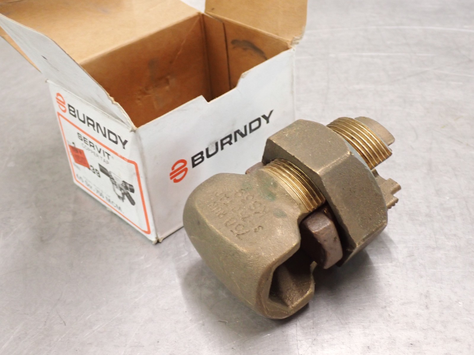 BURNDY KS39 Servit Split Bolt connector 4/0 str-750 NEW