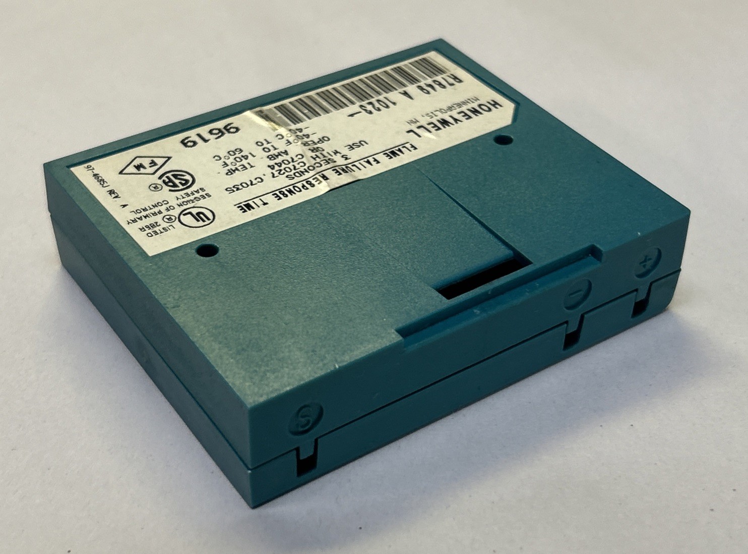 HONEYWELL,R7849A1023,ULTRAVIOLET FLAME AMPLIFIER RELAY MODULE