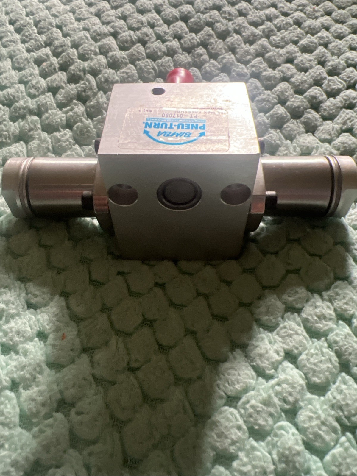 Bimba PT-074090- Pneu-Turn Rotary Actuator 150max Psi. New