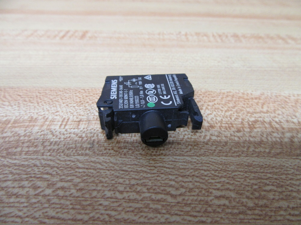 Siemens 3SU1401-1BC40-1AA0 LED Module G/16/11 *E02*