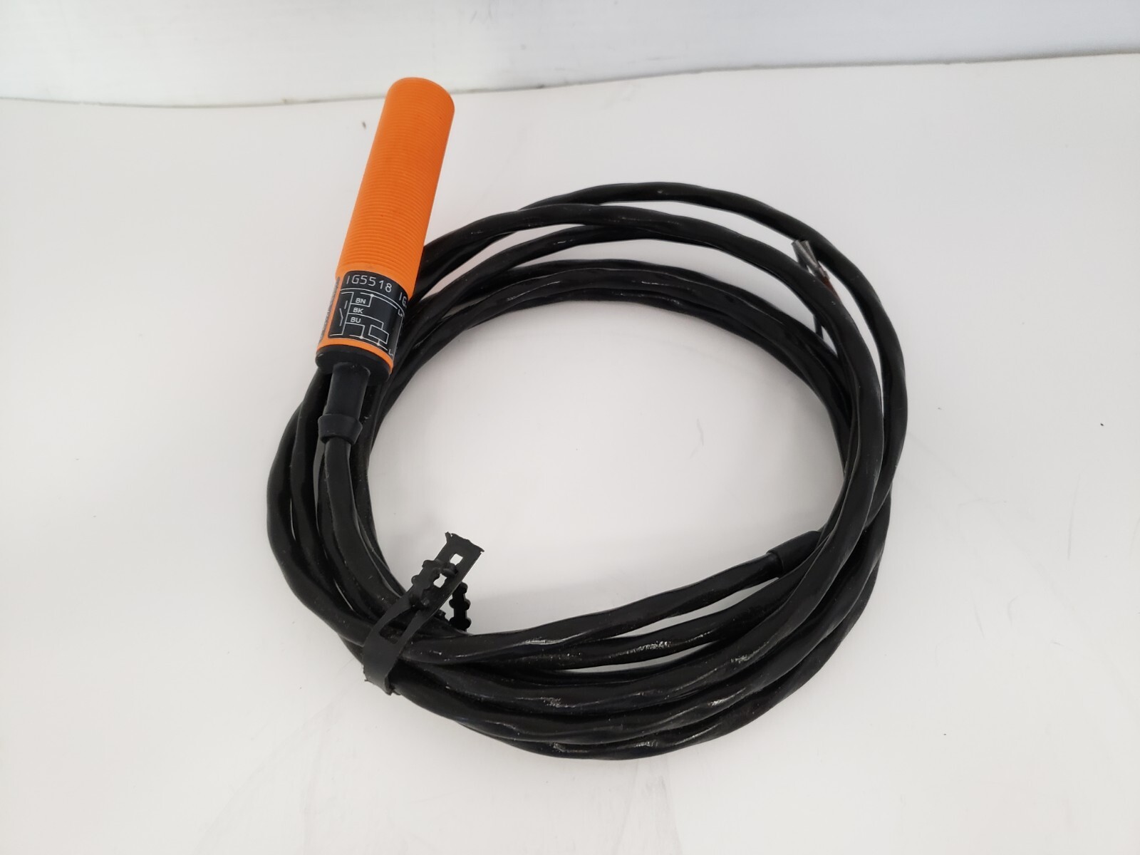 IFM ELECTRONIC IG-3005-BPKG INDUCTIVE PROXIMITY SWITCH 10-36V DC (IG5518) NNB
