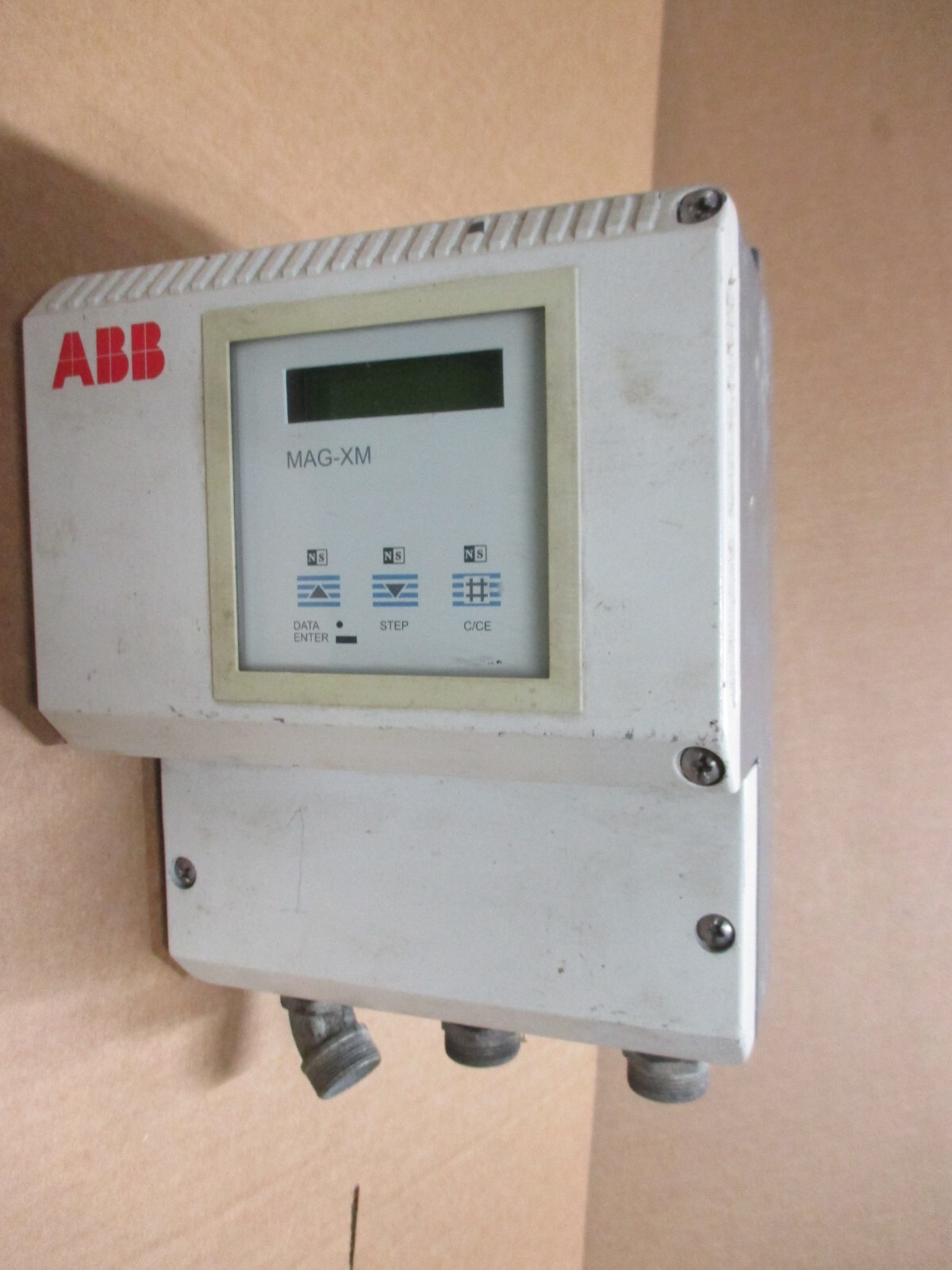 MAGNETIC FLOWMETER SIGNAL CONVERTER MODEL 50XM13DXKD70AAB0229 USED