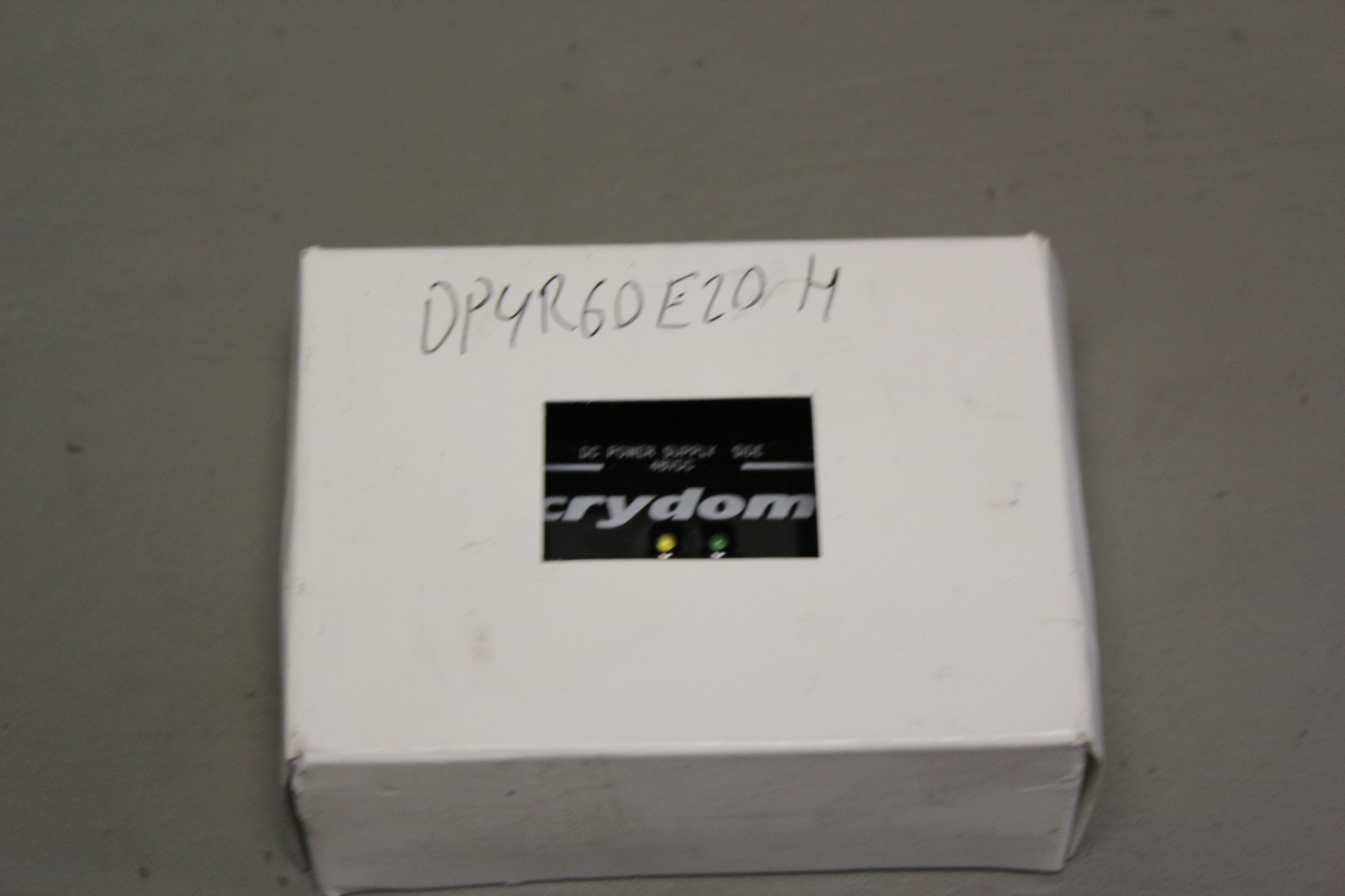 NEW CRYDOM SOLID STATE CONTACTOR MOTOR CONTROLLER 20A 48VDC DP4R60E20