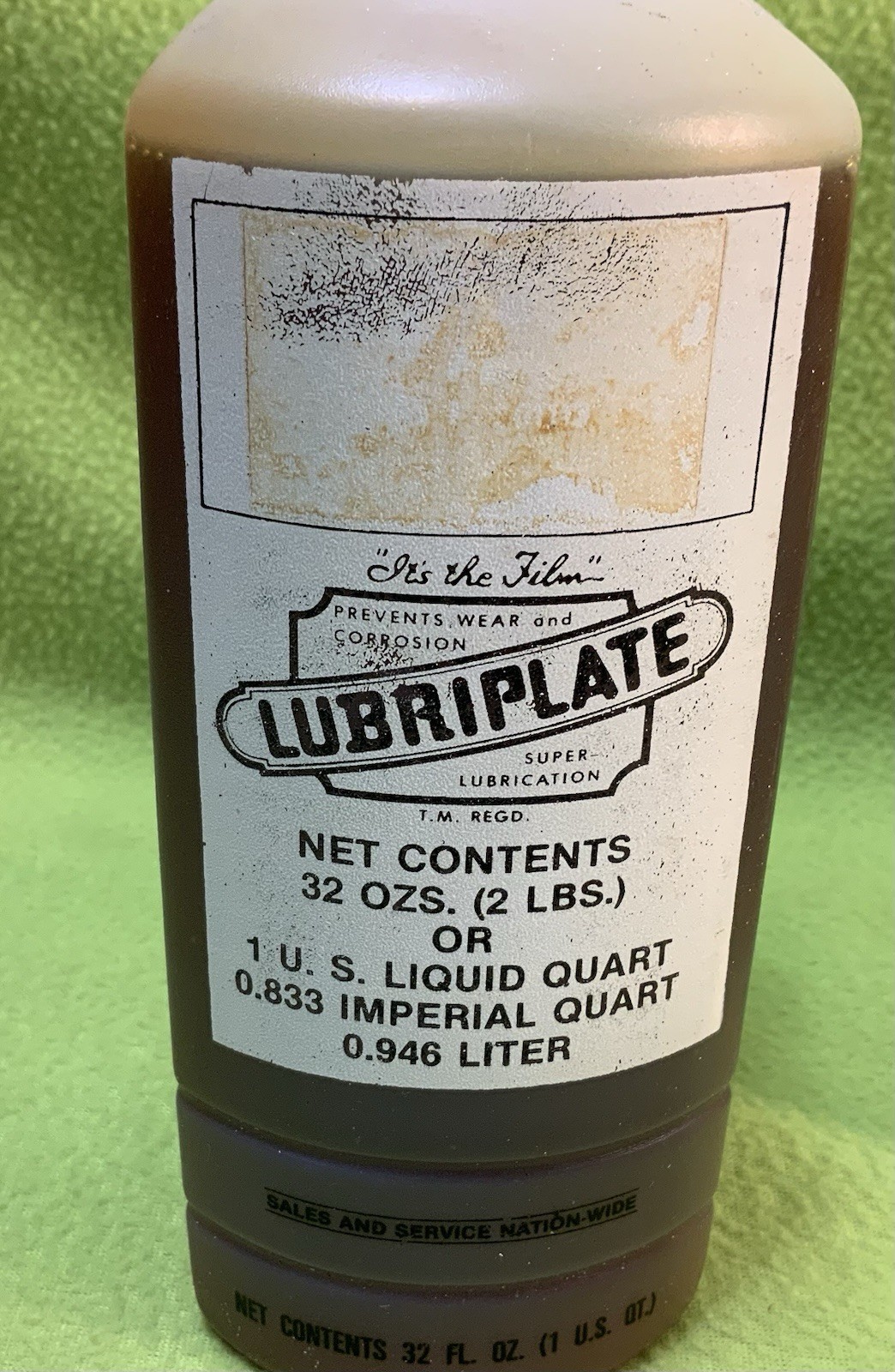 VINTAGE LOT (4) LUBRIPLATE SUPER LUBRICATION 1 QUART (PREVENTS WEAR & CORROSION)