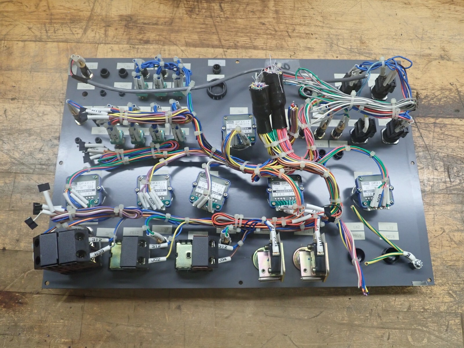 Lot of MATSUURA CONTROL PANELS_EN4-1400A_EN4-1401B_95C3 11155