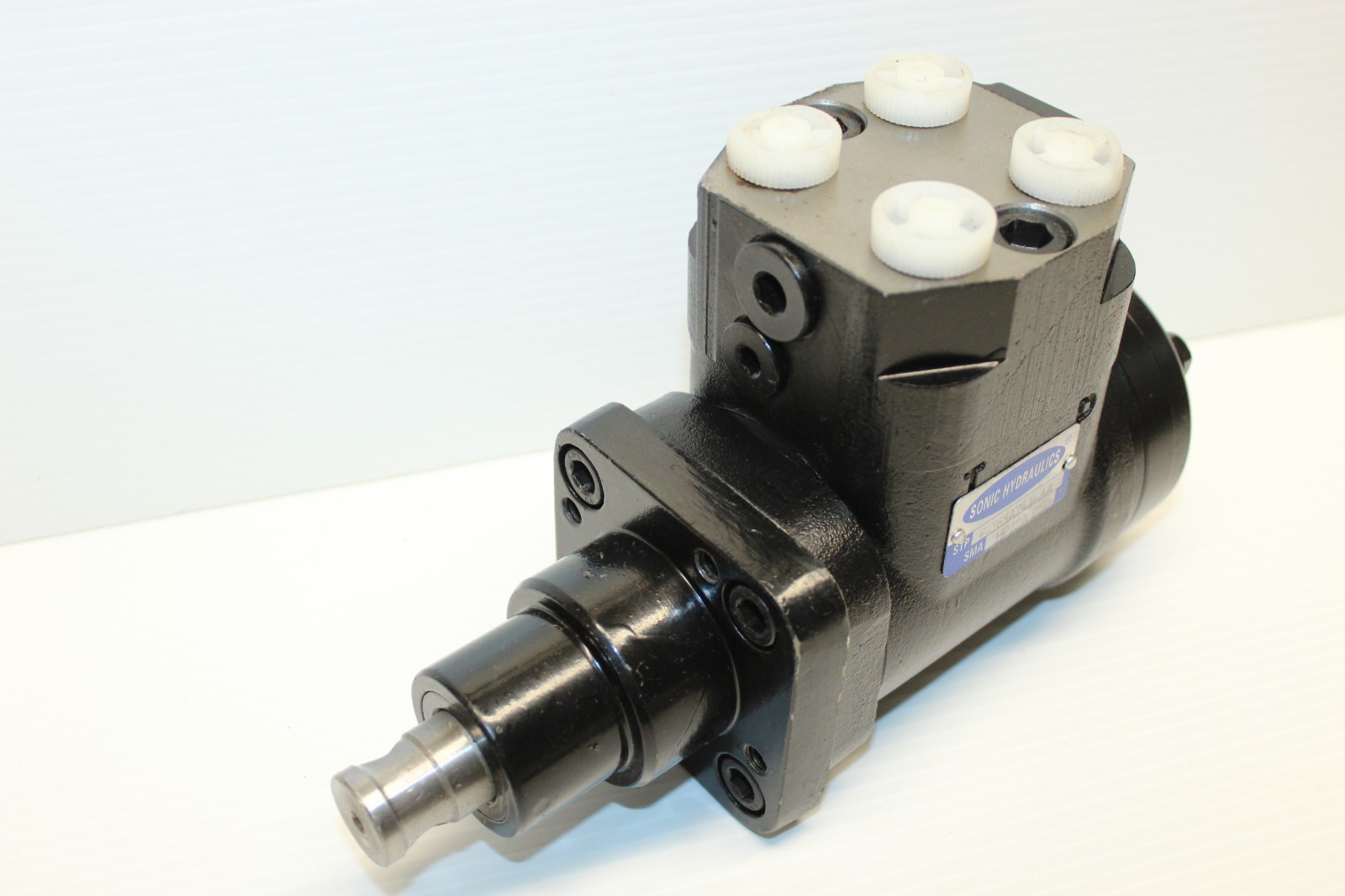⭐NEW⭐ Sonic Hydraulics F-763A244-AA Steering Motor for Ford Case