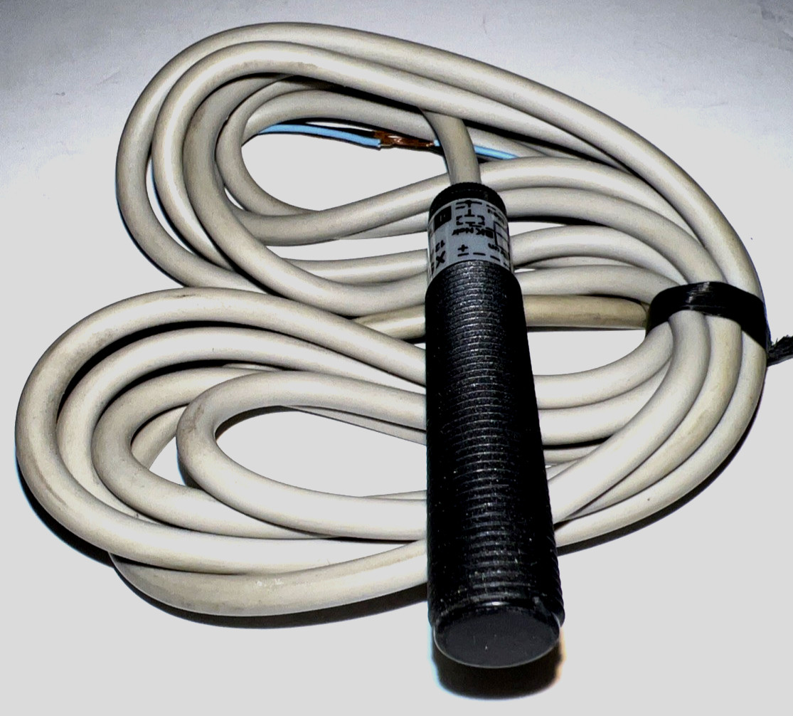 NEW TELEMECANIQUE XSP-HO431 PROXIMITY SWITCH