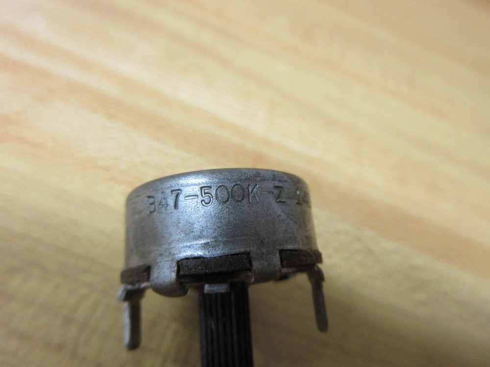 Clarostat B47-500K-Z Potentiometer B47500KZ