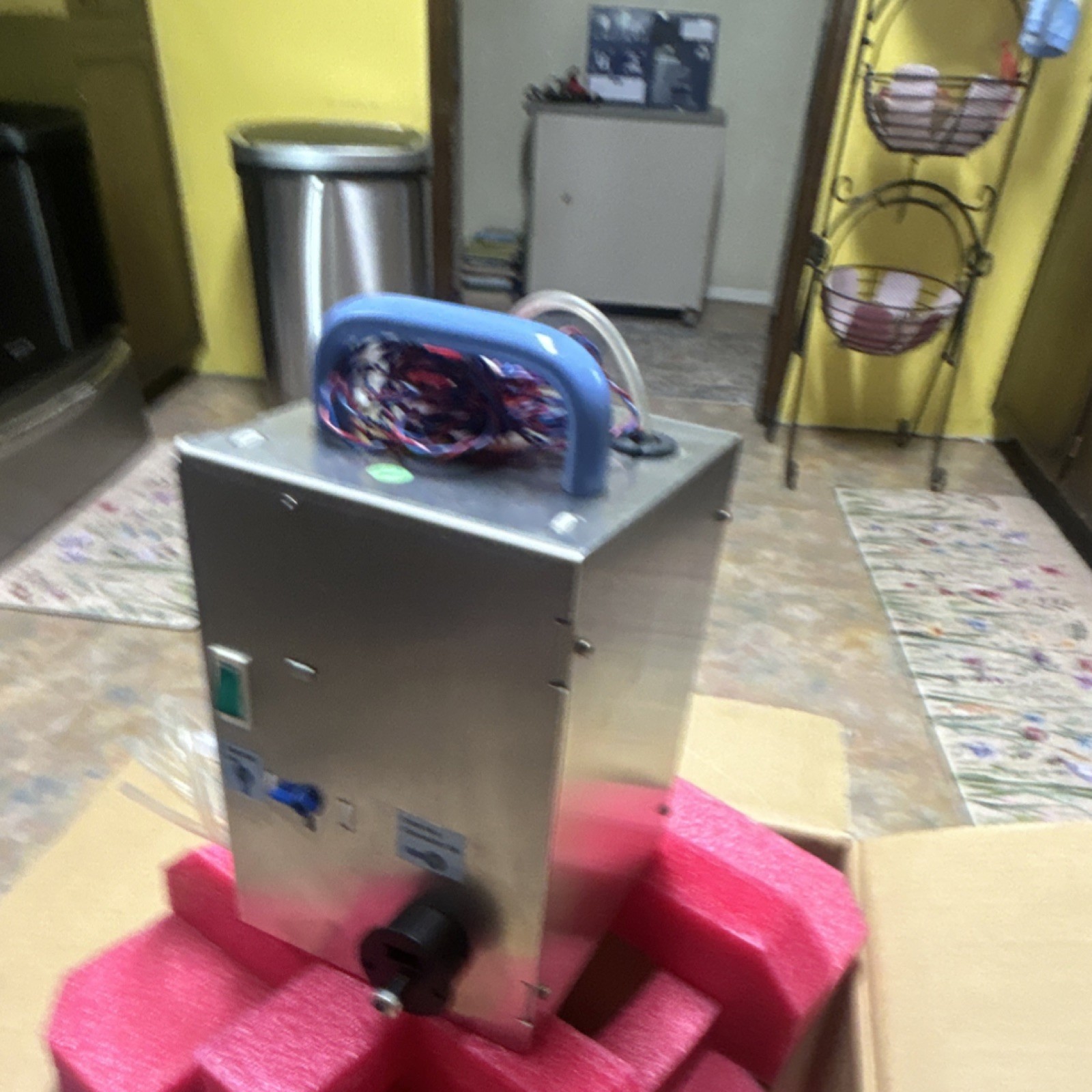 Stainless Steel Industrial Liquid Dispensing Unit with Tubing and HP DESIGN JET