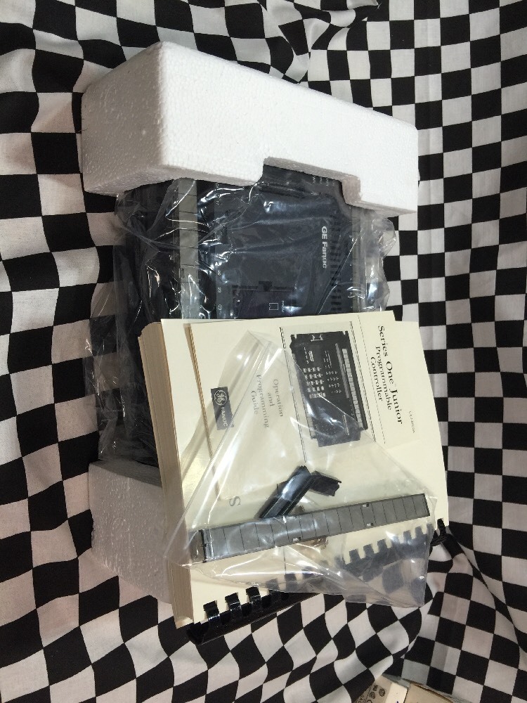 GE Fanuc DC Srce In/relay Out 115V/230V, IC609SJR121B, Shipsameday #1167B