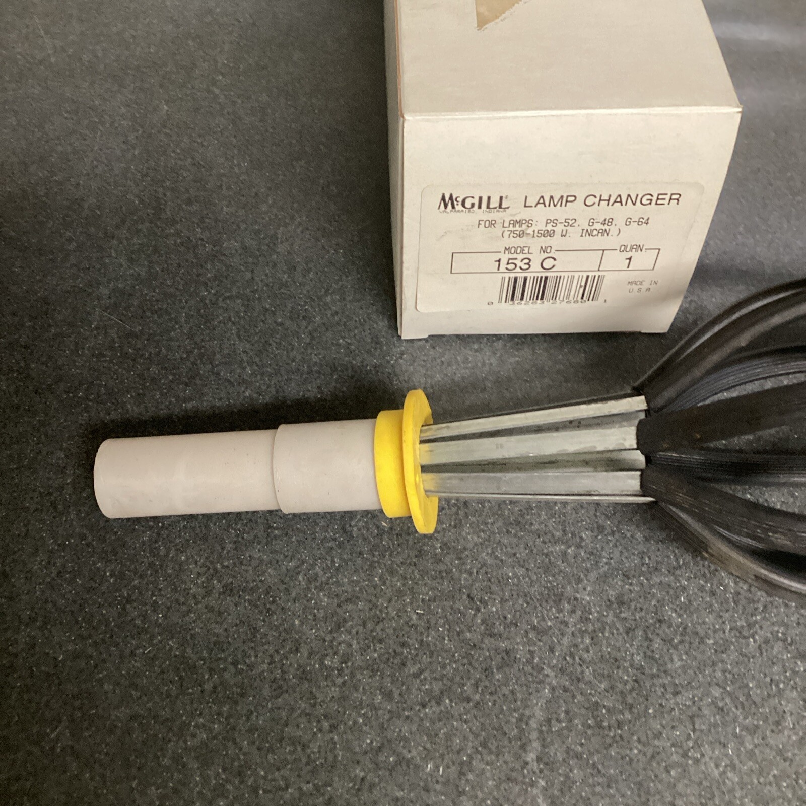 McGill Electrical 153-C Lamp Changer Head 153C Light Bulb Changer- New/Open Box