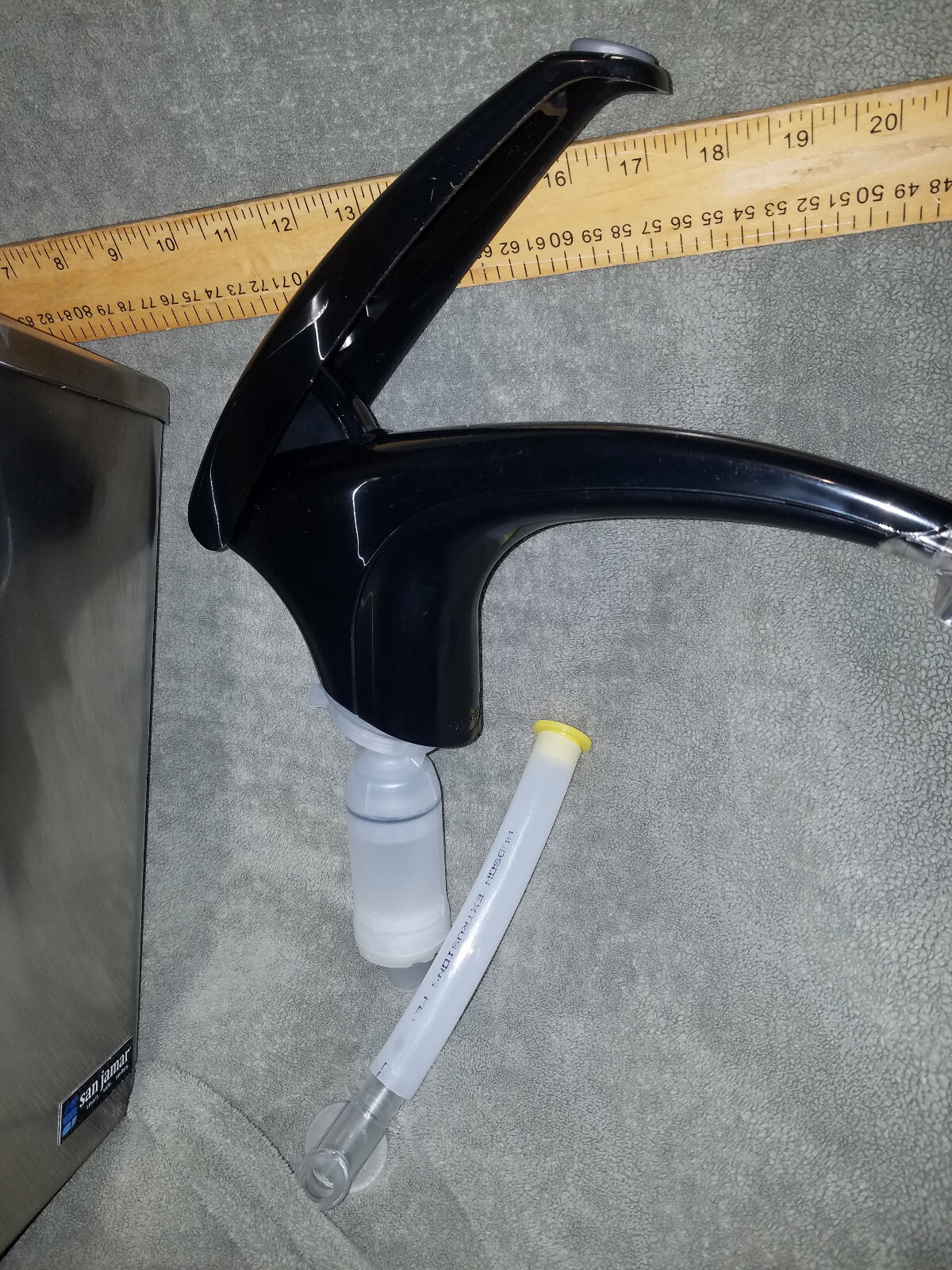 San Jamar Frontline Condiment Dispensing System Soft-Touch Black(see pictures).