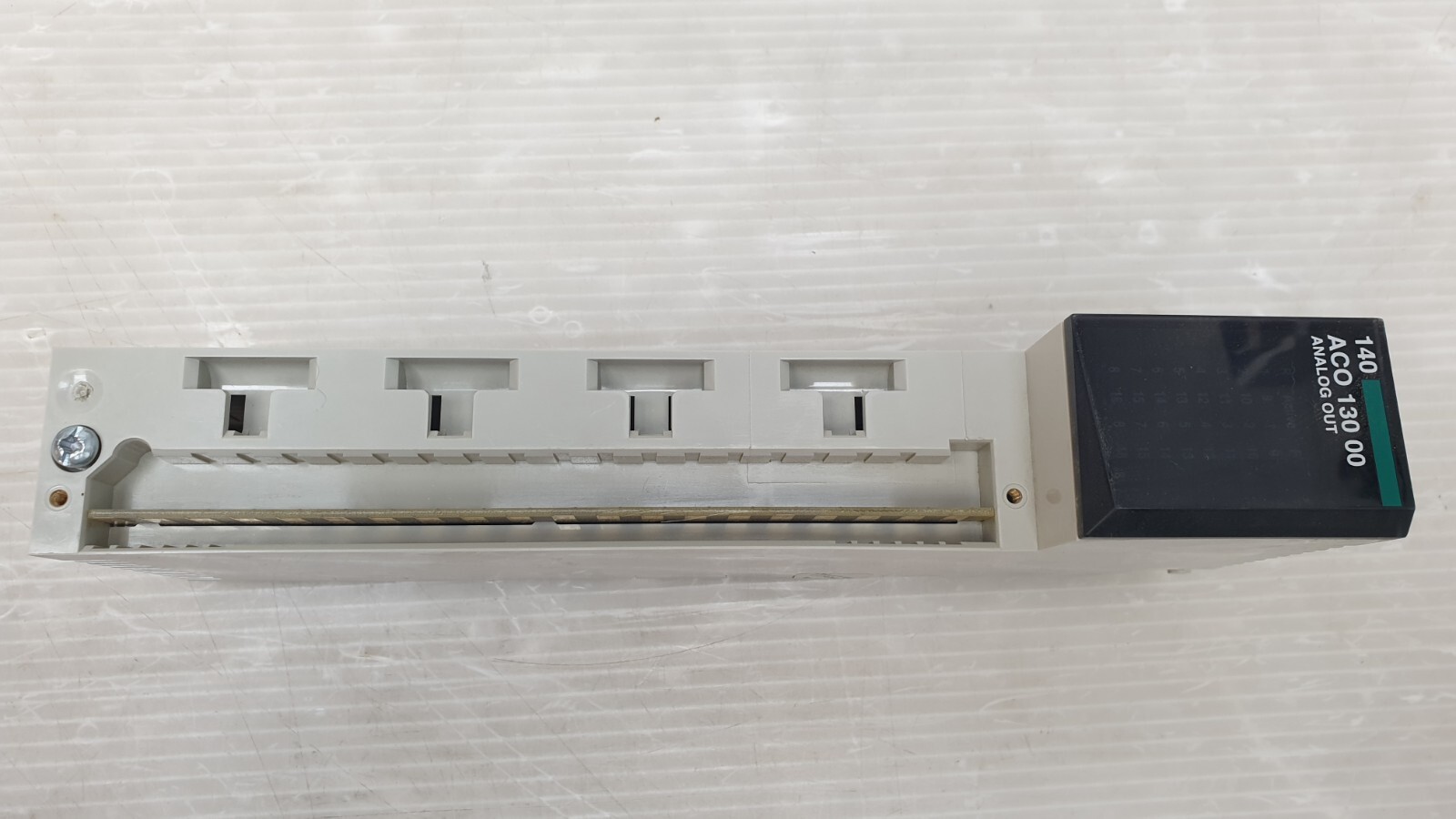 Modicon Schneider TSX Quantum PLC 140-ACO-130-00, 114801 ANALOG OUT 8 CH CURRENT