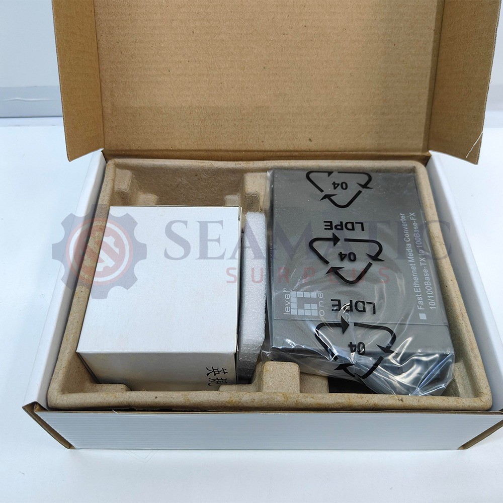 LevelOne Media Converter FVT-4001 Media Converter 10/100BaseTX to 100FX, V#816