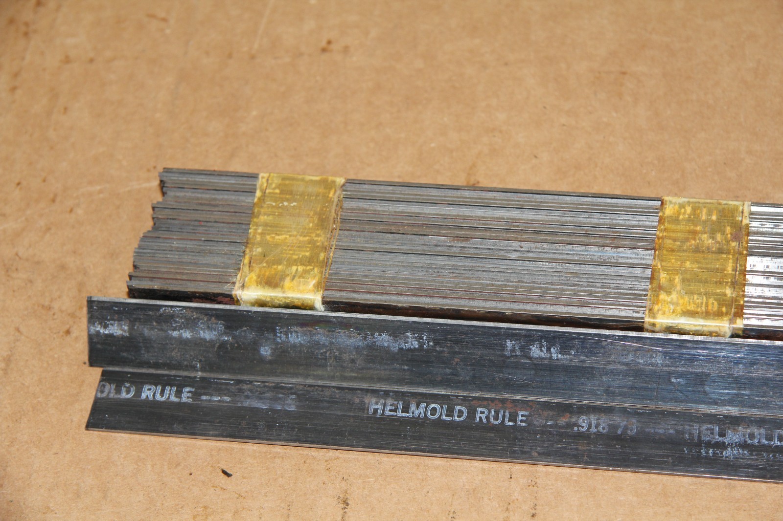 34 Helmold Steel Face Rule Die Material .918″ x 14-1/4″ 75 degree Center Bevel