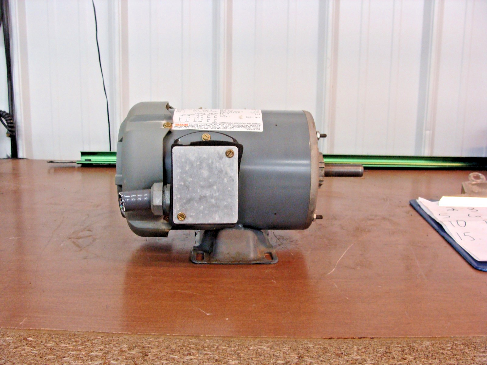 MARATHON G329 MOTOR MODEL CVJ 3/4 HP 3 PH 208-230/460V 2.7-2.8/1.4 A 1725 RPM