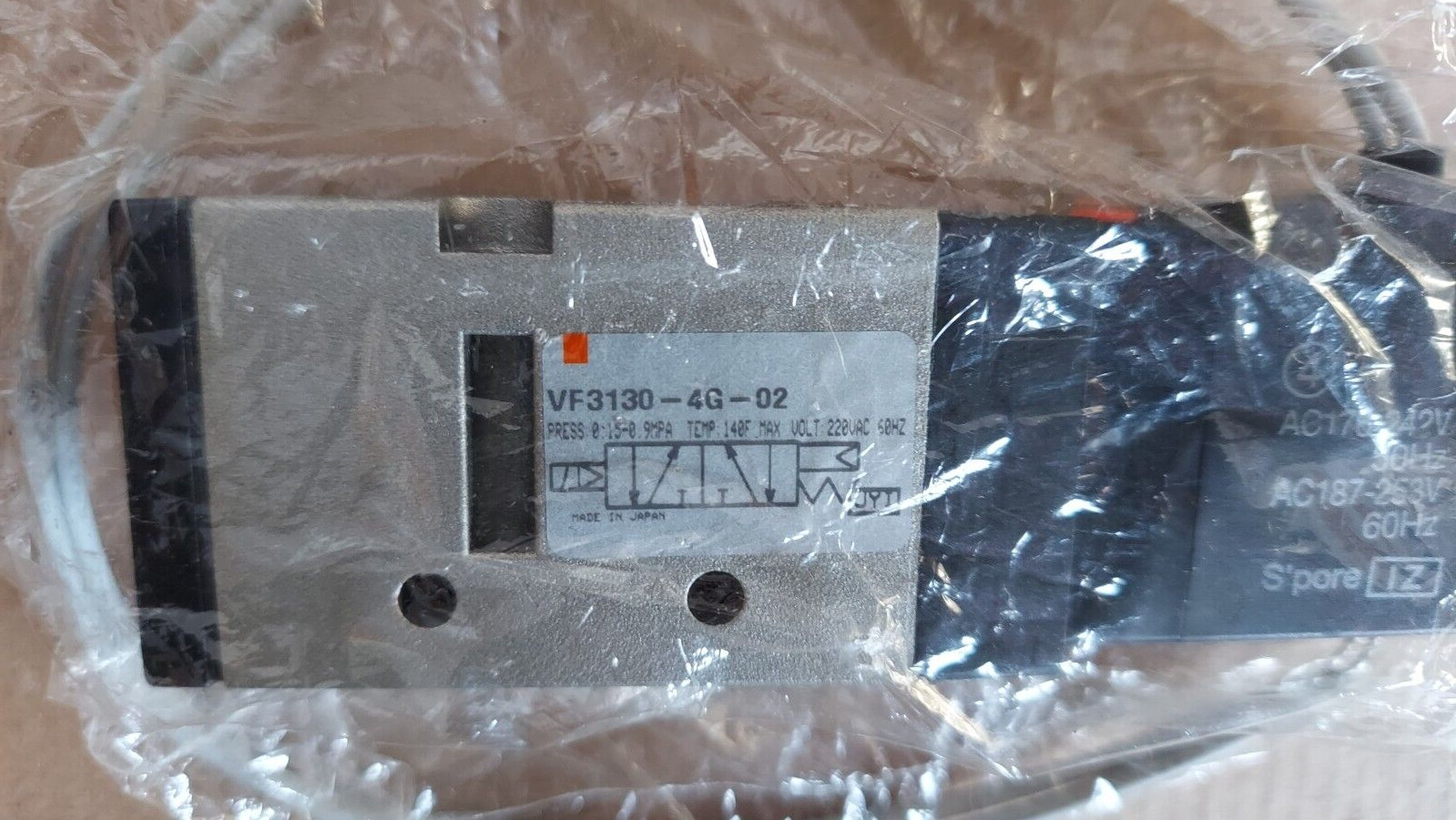 New SMC VF3130-4G-02 Valve L@@K