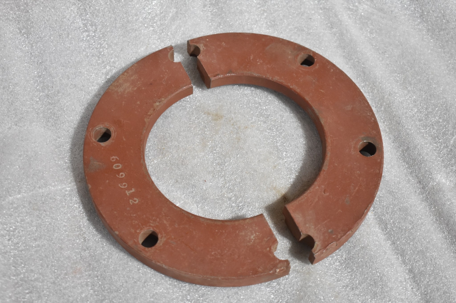 WWL BDW 609912, SPLIT SPACER, 8-3/16″ OD, 4-3/4″ ID, 3/4″ H, 6 HOLE, 1/2″ HOLES
