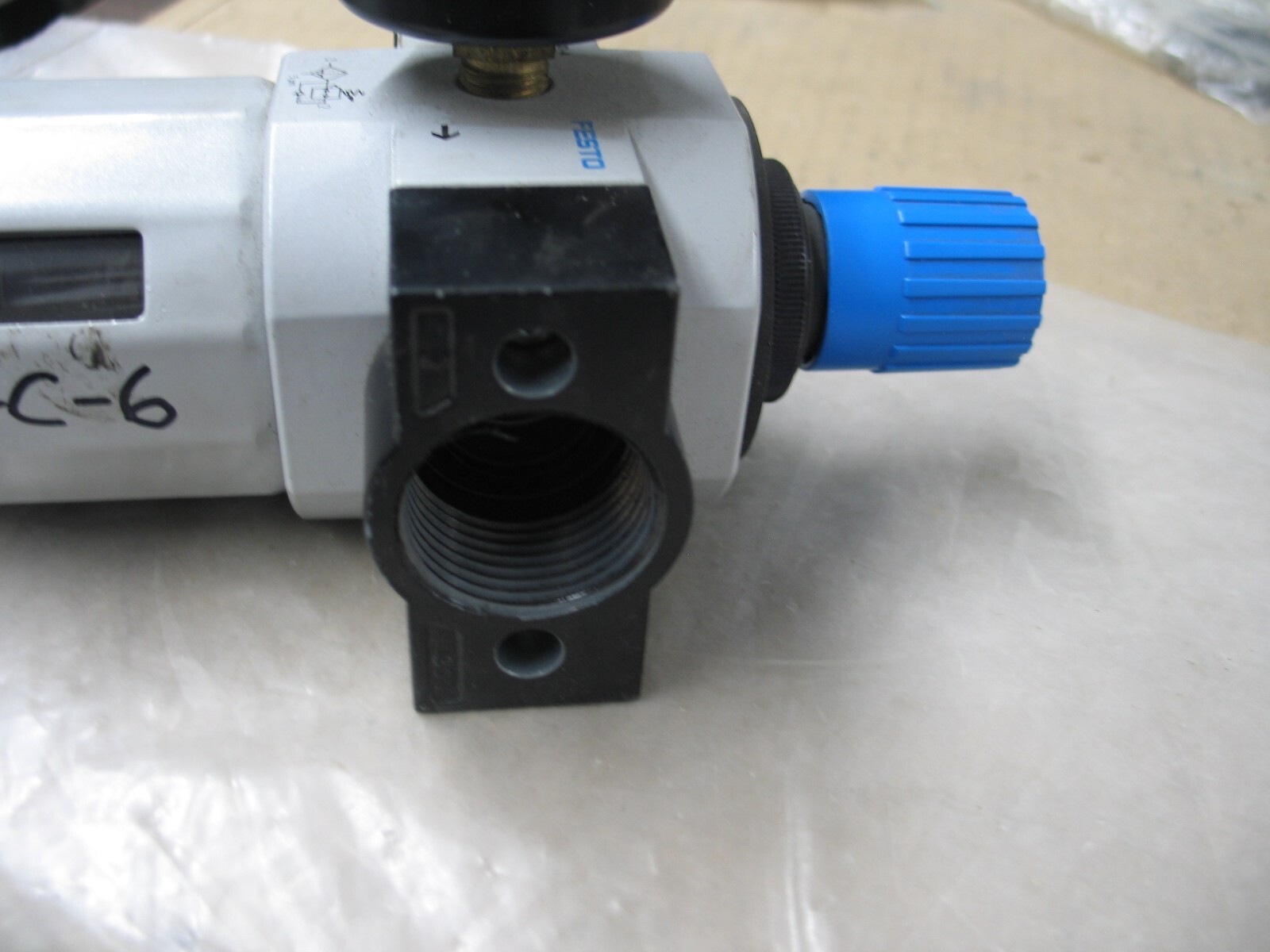 NEW FESTO LFR-D-5M-MAXI-A (546468) 5uM FILTER REG 1180 CUFT/MIN 1″ PORT P9904