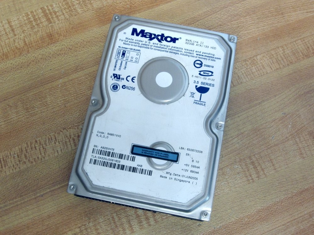 Maxtor RAM51VV0 MaXLine II 320GB ATA/133 HDD