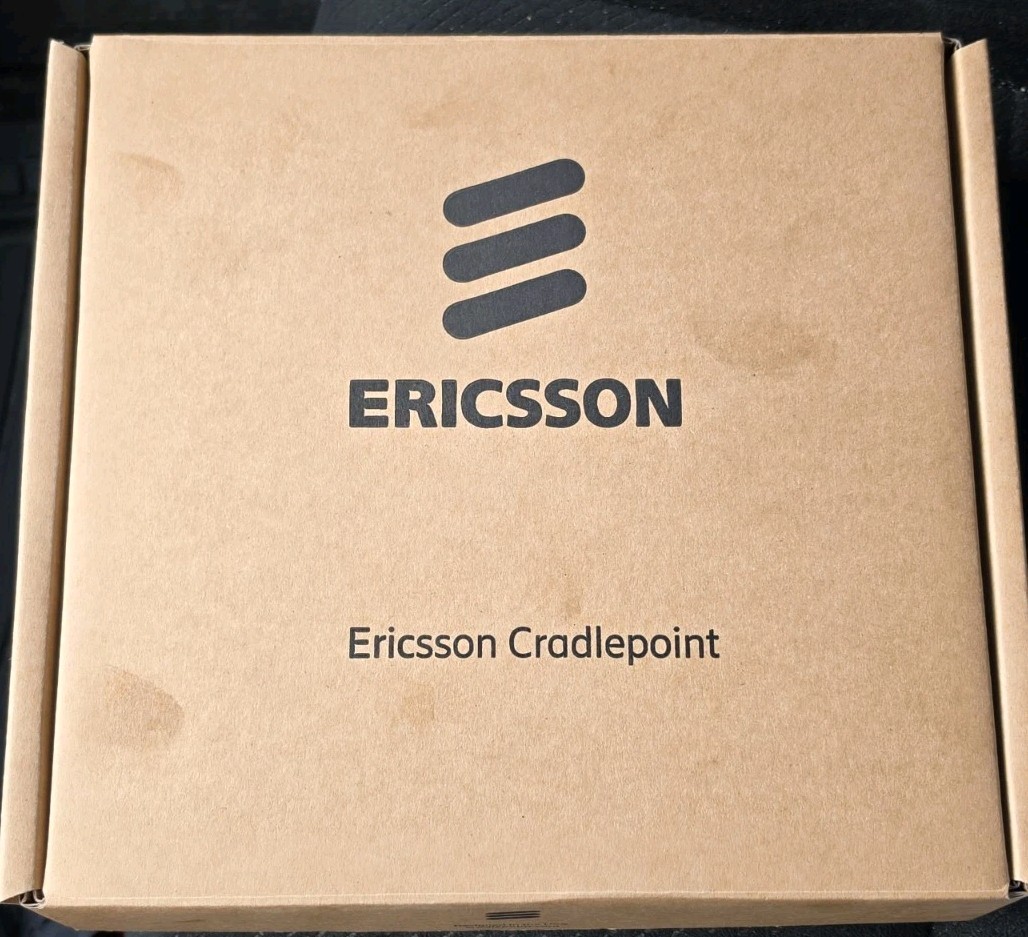Cradlepoint Technology IBR900-1200M-B Router WiFi No Antennas