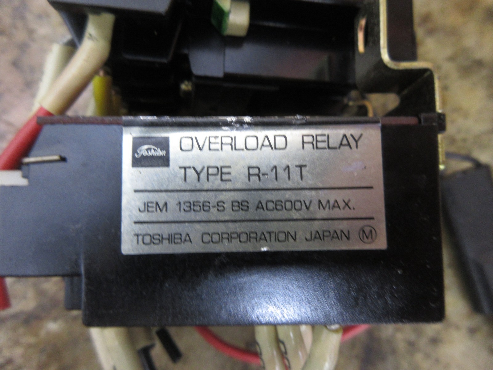 TOSHIBA C-10V R-11T MAGNETIC CONTACTOR EACH 1