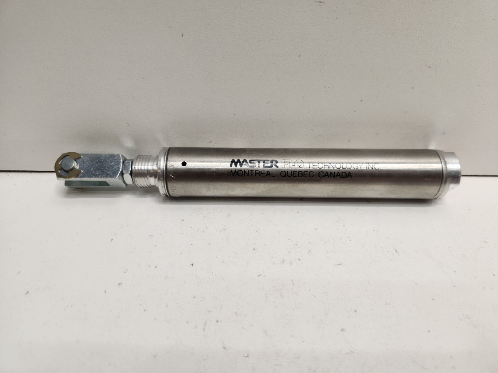 NEW NO BOX! MASTER FLO 2″ STROKE SPRING RETURN PNEUMATIC CYLINDER D-49607-A
