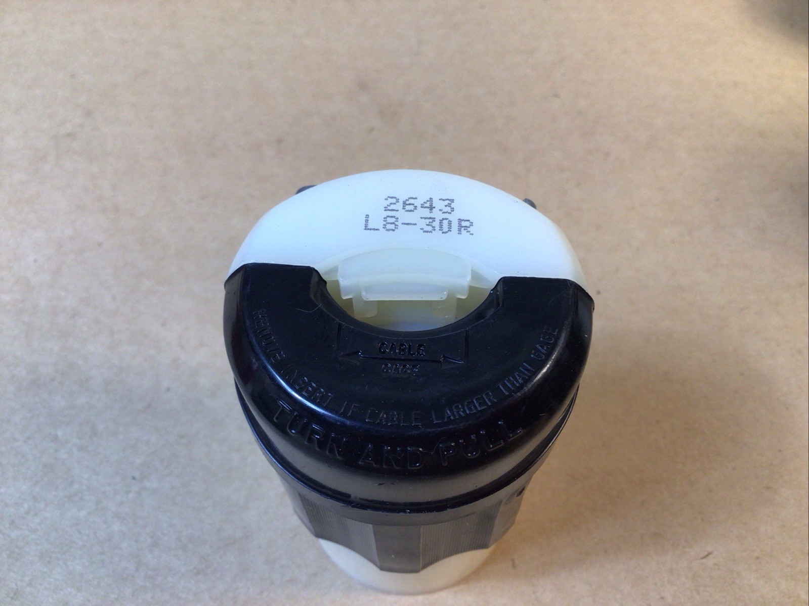 New HUBBELL HBL2643 TWIST-LOCK Plug 30A NEMA L8-30R