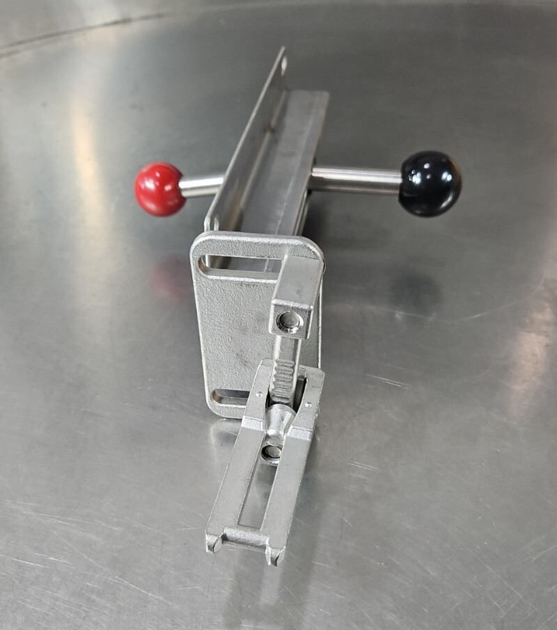 FORTRESS INTERLOCKS ITM-0003881, TG2 SBG PRO SLIDEBAR. Loc4C-20