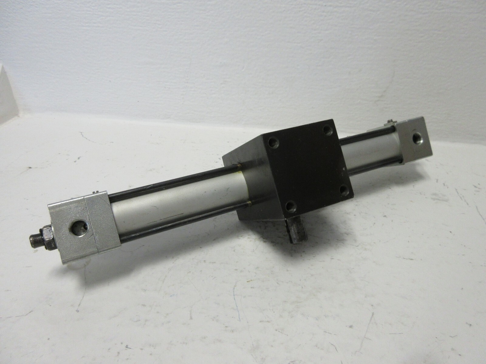 PHD R11A1235-D-A USED ROTARY ACTUATOR R11A1235DA