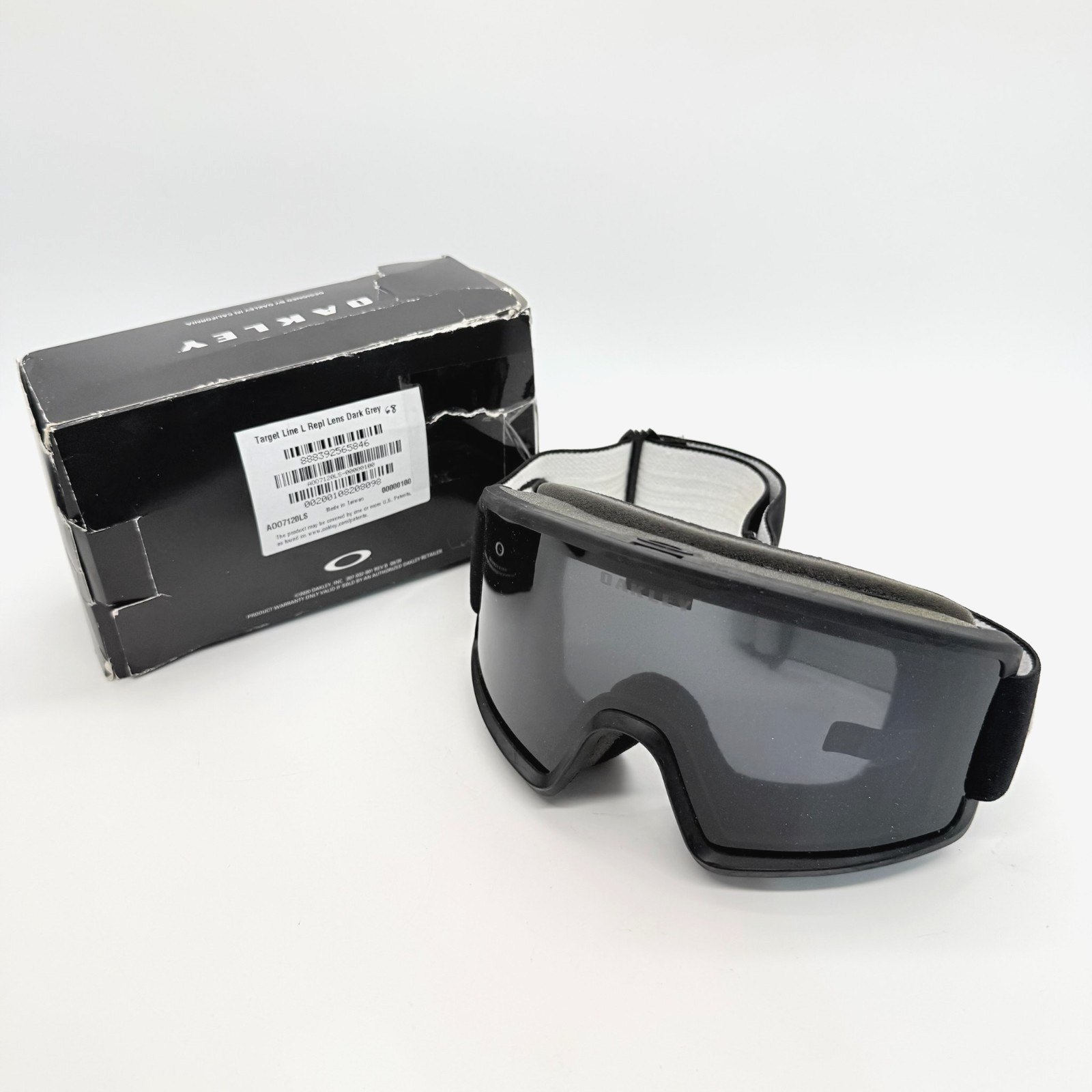 Oakley Target Line L Snow Goggle Matte Black Dark Gray Lens