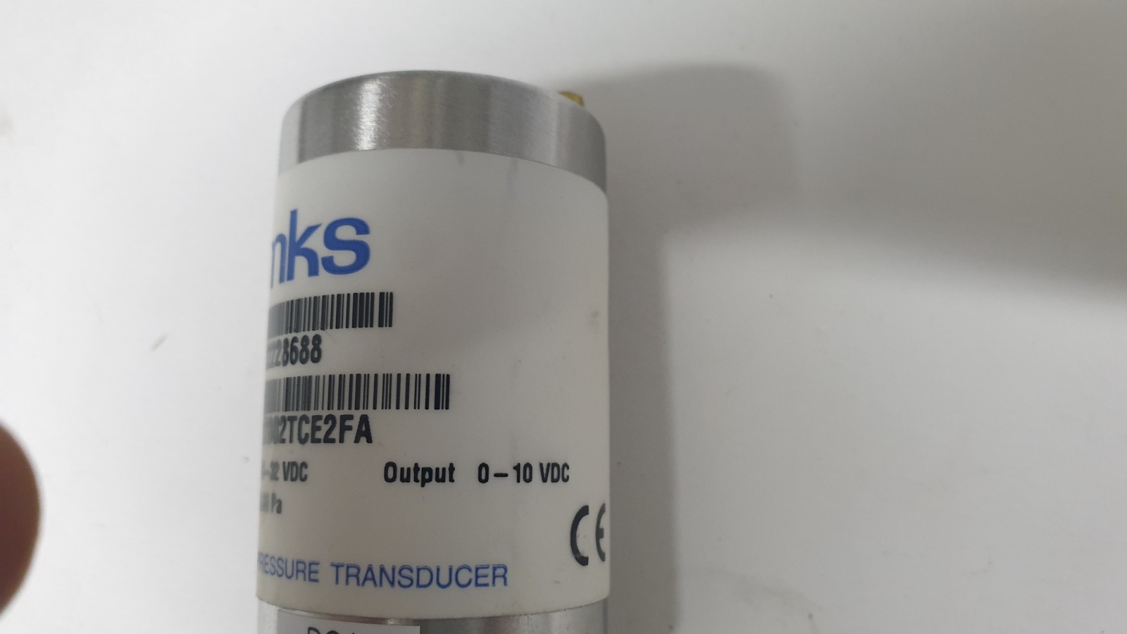 MKS Baratron Pressure Transducer 722B02TCE2FA – 266.66 Pa Range – 13–32 VDC