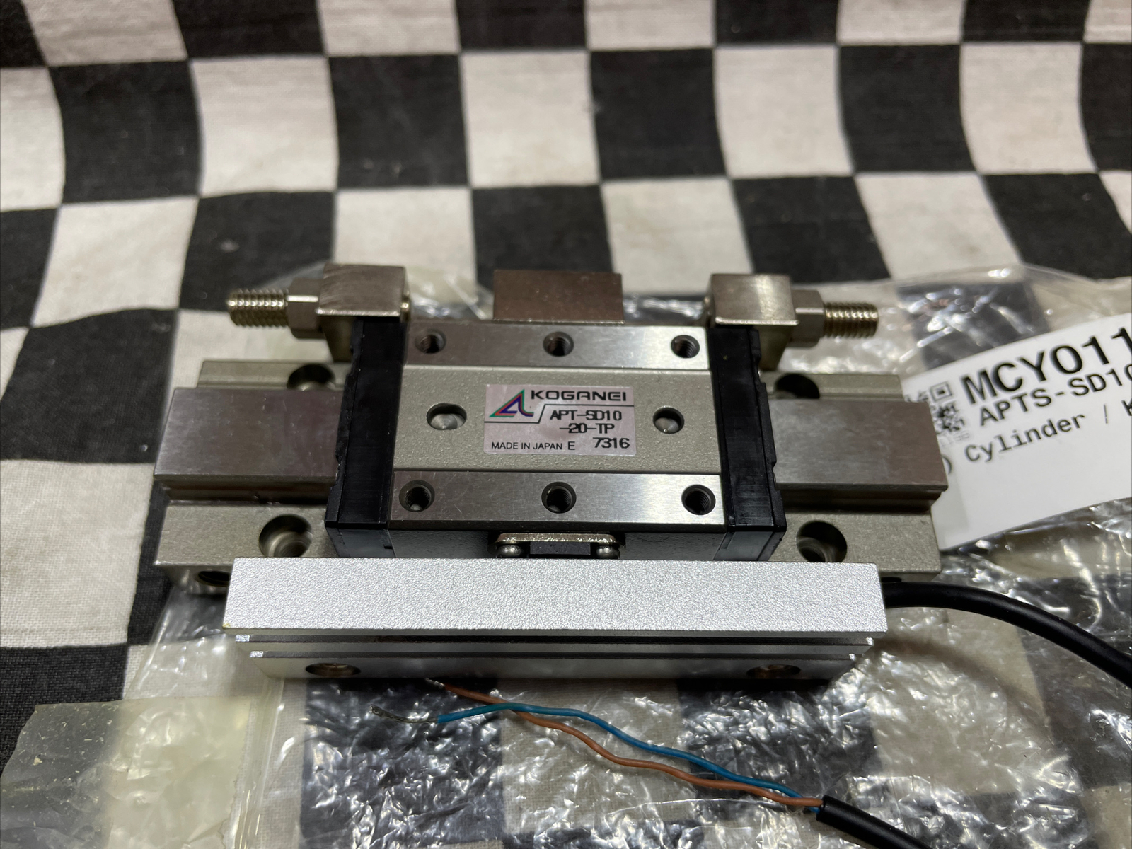 Koganei Slide Cylinder, APTS-SD10-20-TP-QR, APTSSD1020TPQR, SHIPSAMEDAY#131E25