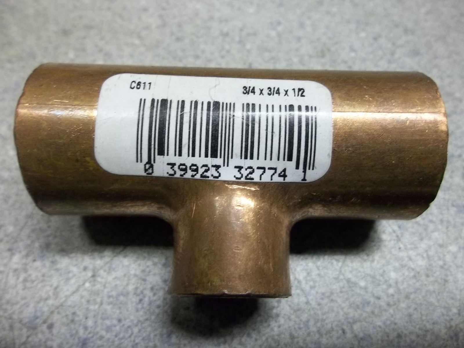 NEW Copper Pipe Tee C611 3/4″ x 3/4″ x 1/2″ *FREE SHIPPING*