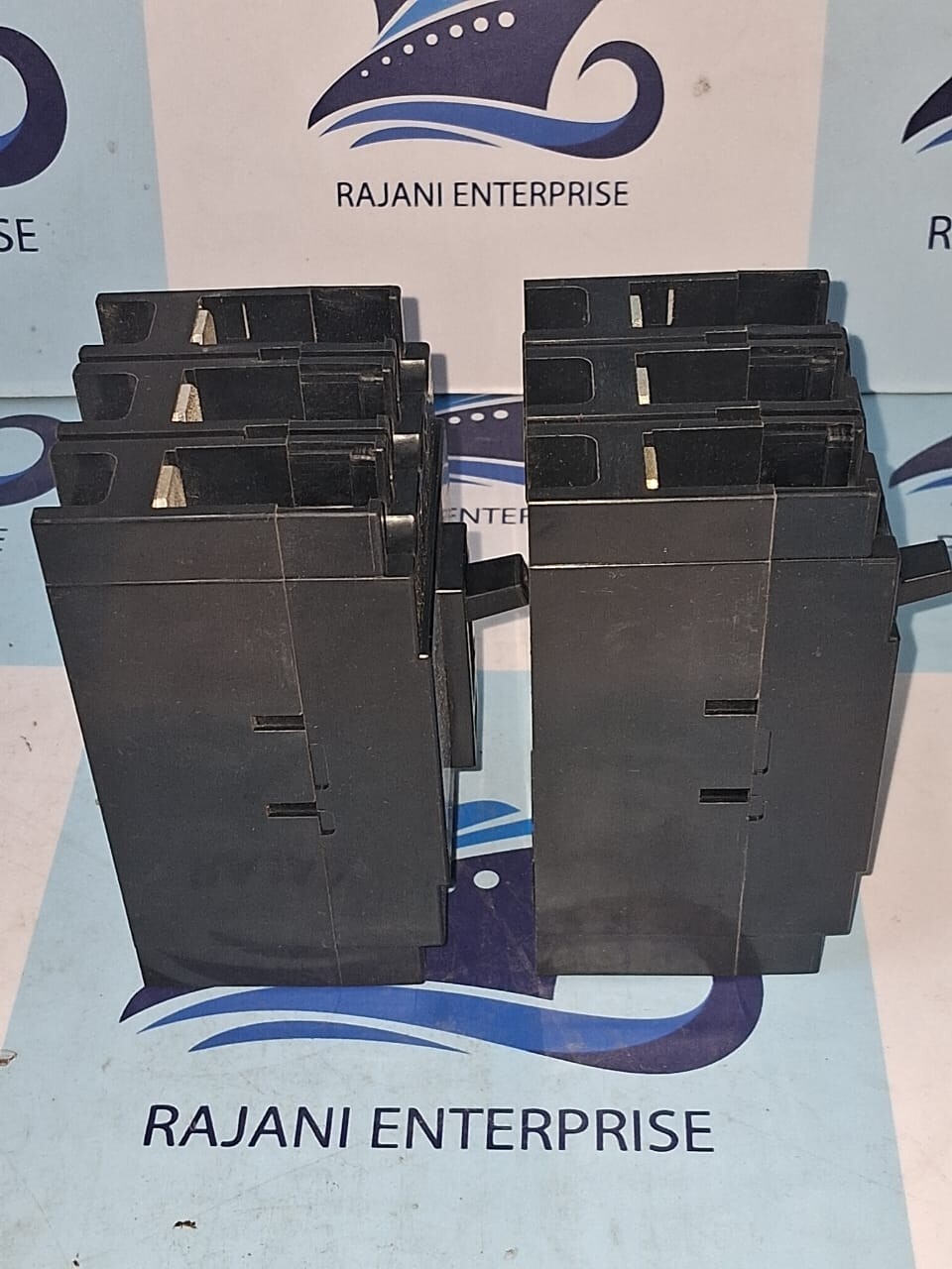 Terasaki Electric XS50NS Tembreak Circuit Breaker 3 Pole 15A And 50A (NEW)