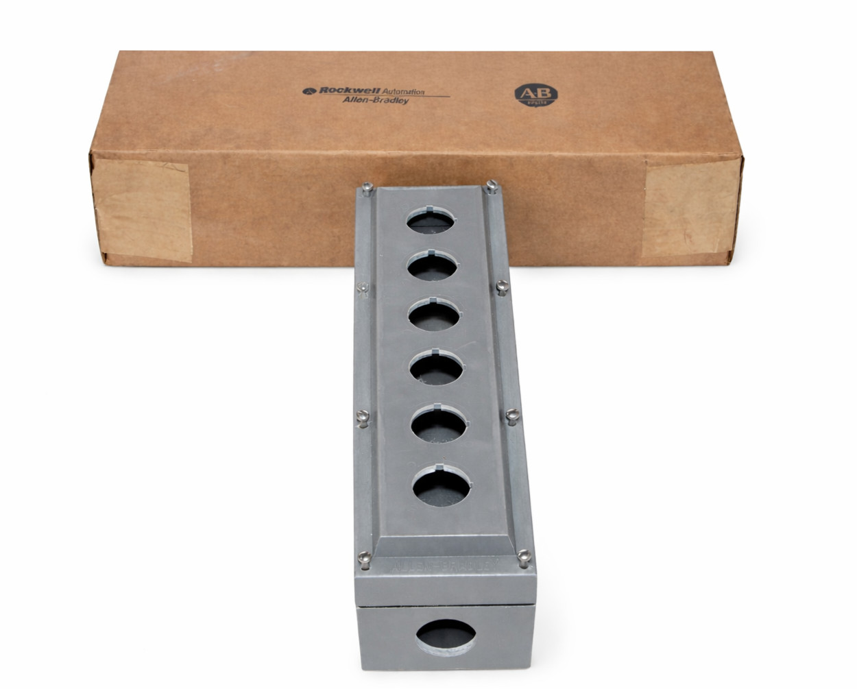 NEW IN BOX ALLEN-BRADLEY 800H-6HZ4R 6-HOLE PUSHBUTTON ENCLOSURE 800H-6HZ4