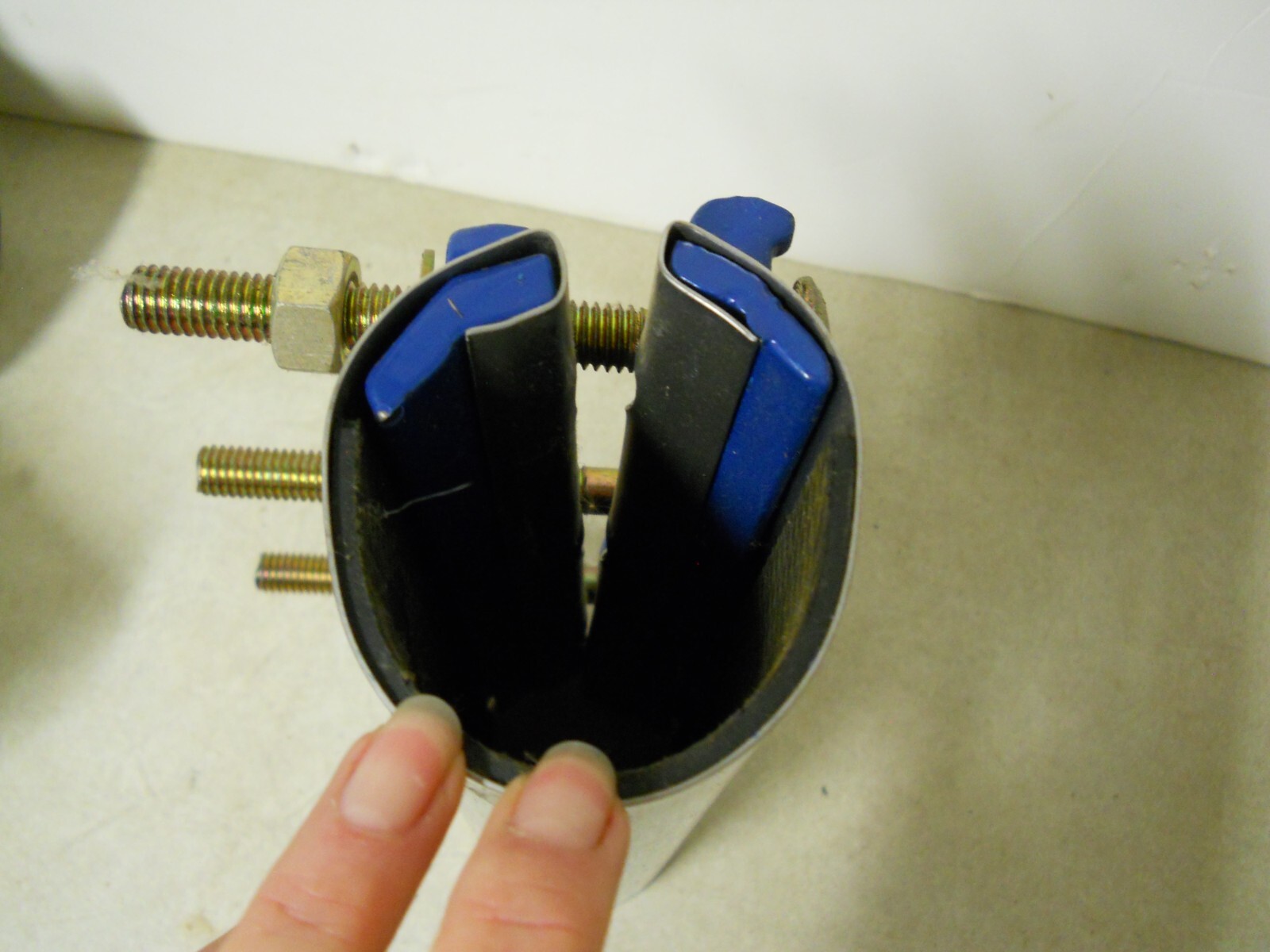 Smith Blair Full Circle Repair Clamp 245 Style 9″ x 2″ – 3 Bolt