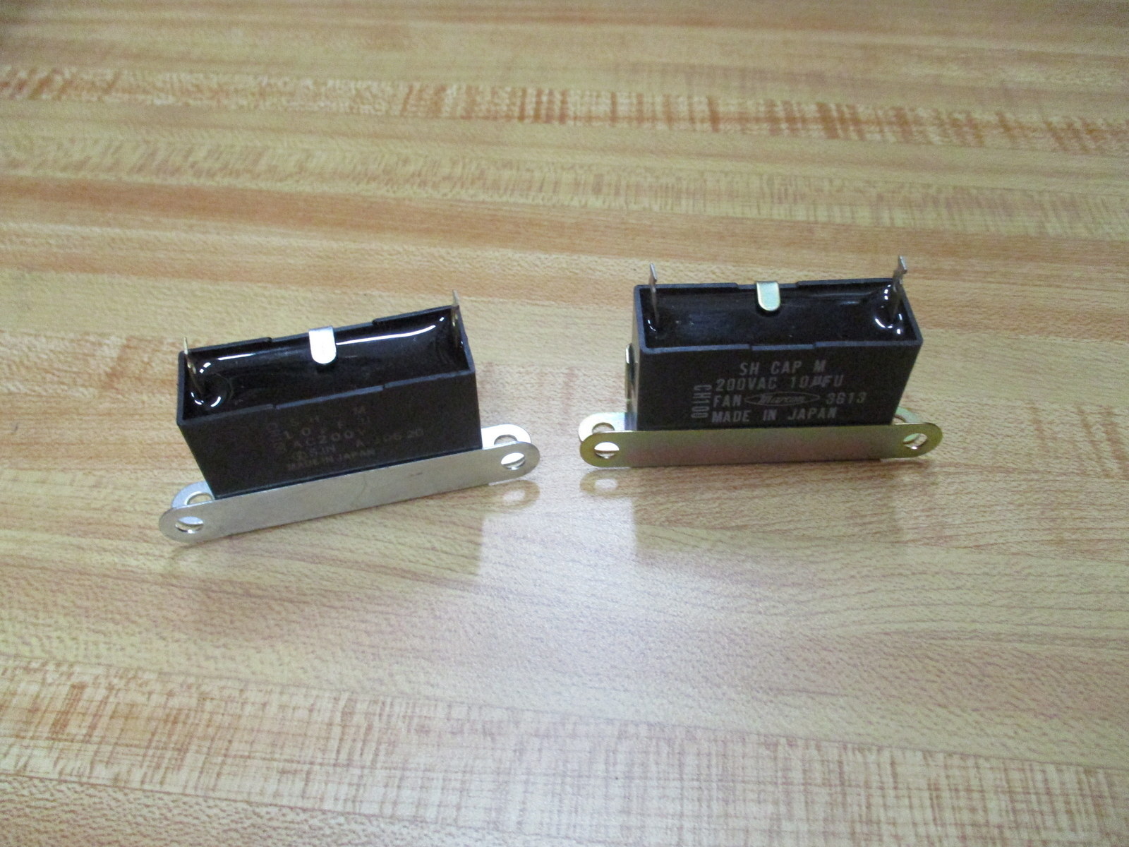 Marcon CH100 Motor Capacitor 10UF 200VAC (Pack of 2)