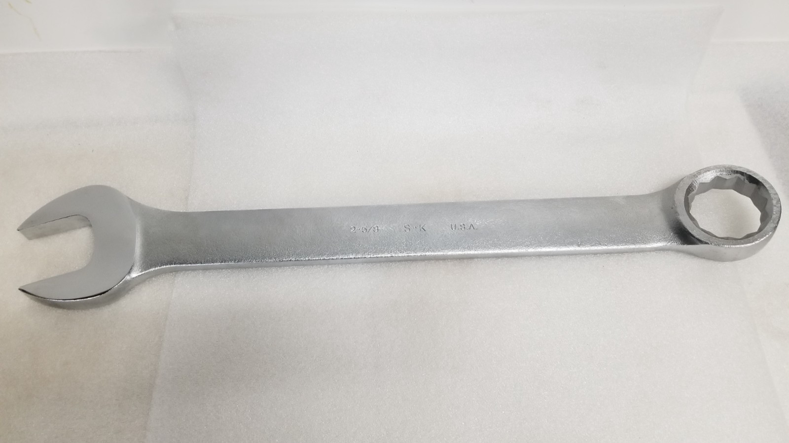 S-K Tools C84 Combination Wrench 2-5/8″ SurGrip 12-Point 32″-OAL Made in USA