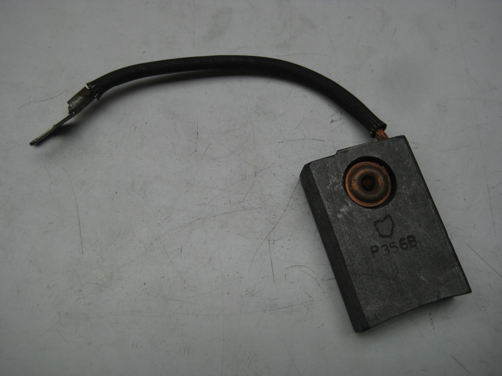 INDUSTRIAL SPARE P356B CARBON BRUSH NSNP