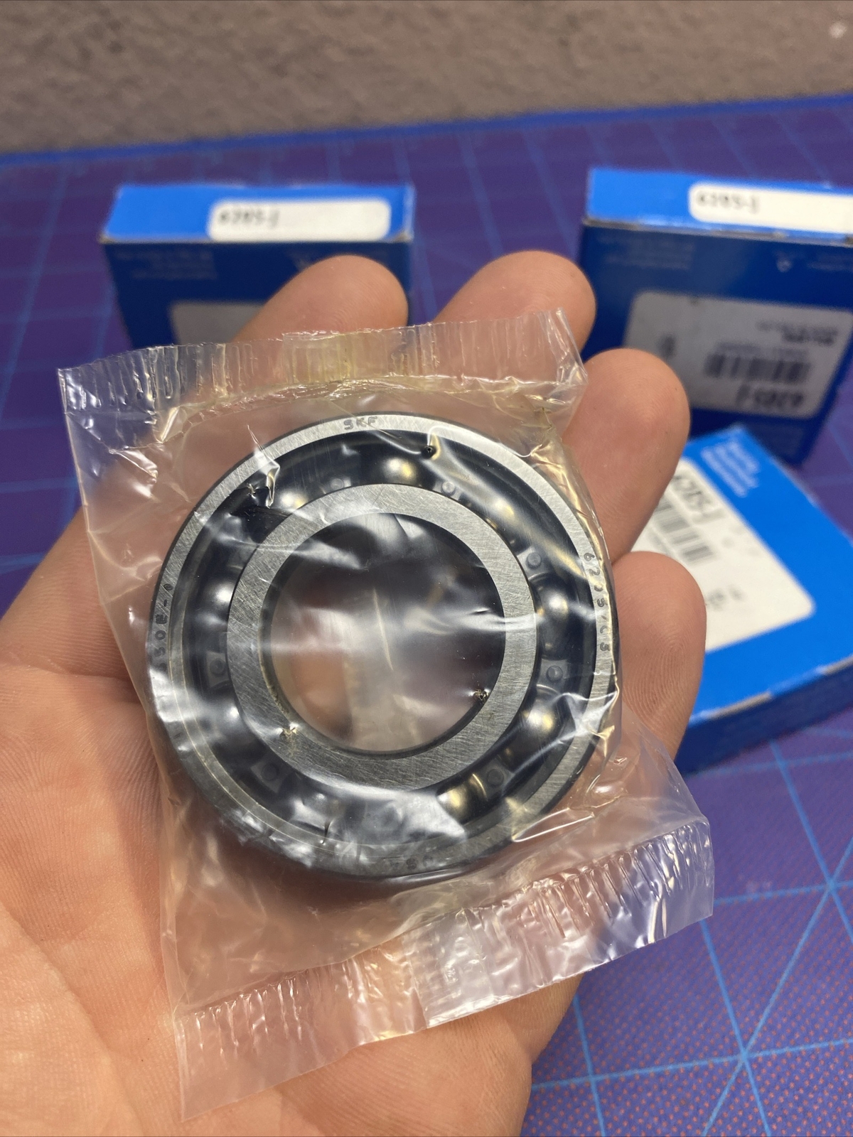 SKF 6205J BALL BEARING (Lot Of 3)