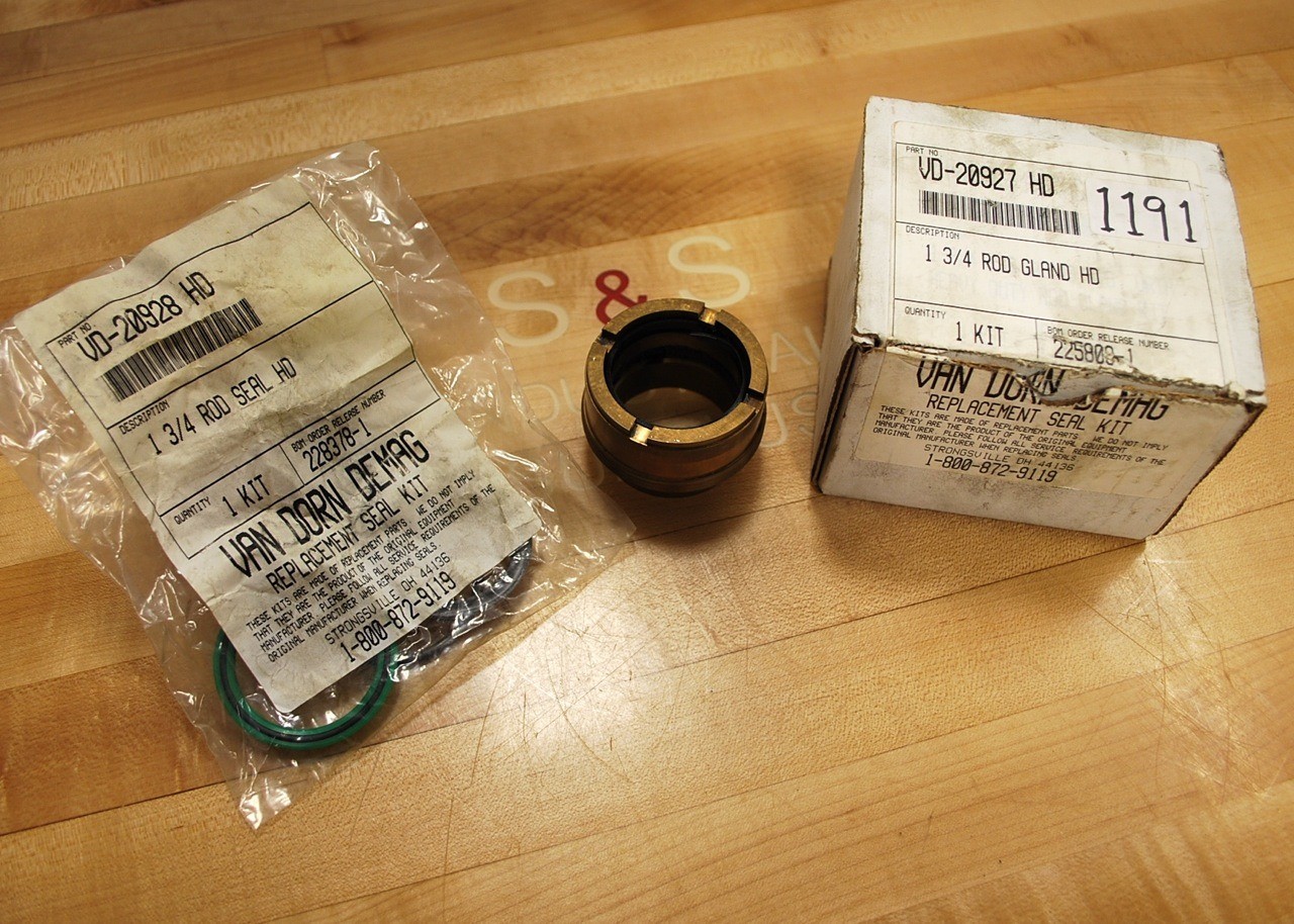Van Dorn Demag VD-2097 1 3/4 Rod Gland HD with VD-20928 HD Rod Seal Kit – USED