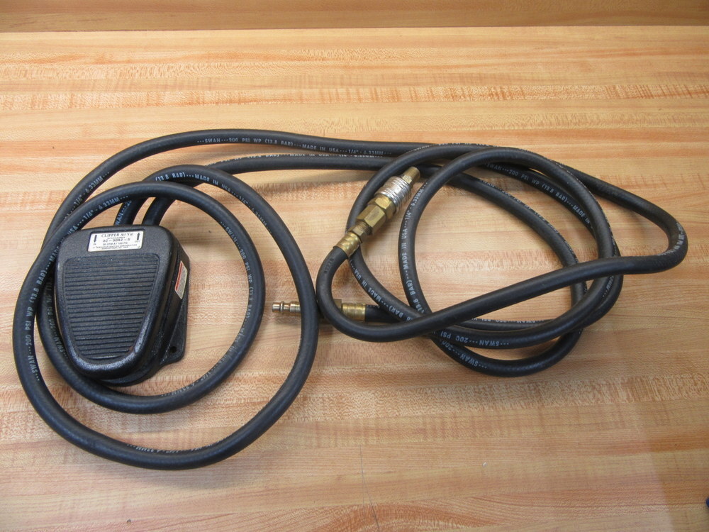 Clipper Air Val 3C-30A2-S Pneumatic Foot Switch 3C30A2S W/Hoses