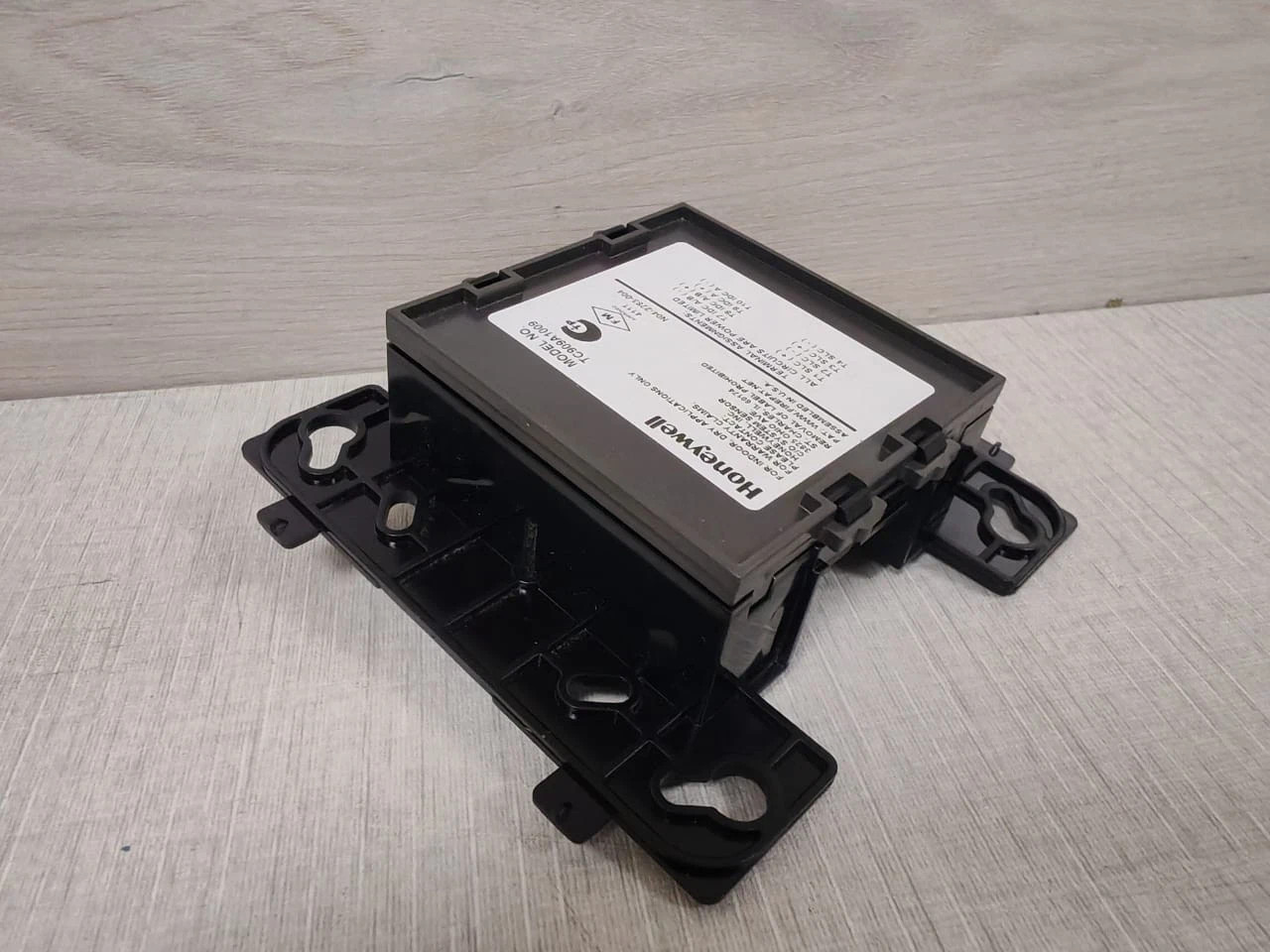 Honeywell TC909A1009 Monitor Module with Eclipse Technology New Unit