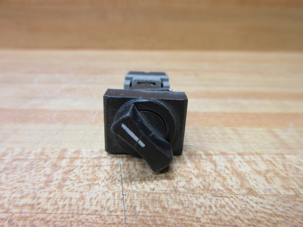 Fuji Electric AH164-P2 Selector Switch AH164P2
